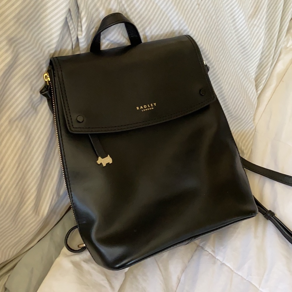 RADLEY LONDON - Leather Flapover Backpack purse